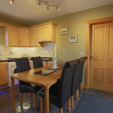 Spacious 4 Bedroom Home - 5 Min Walk To Town Enniskillen Exterior foto