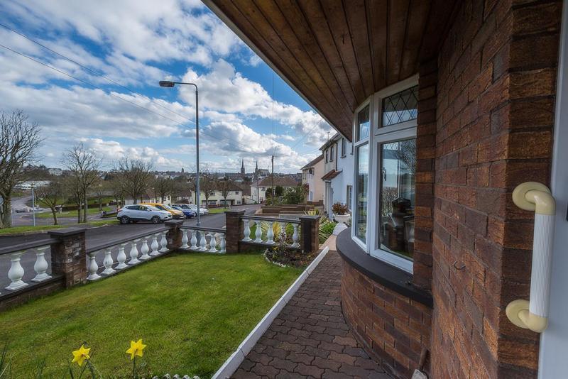 Spacious 4 Bedroom Home - 5 Min Walk To Town Enniskillen Exterior foto