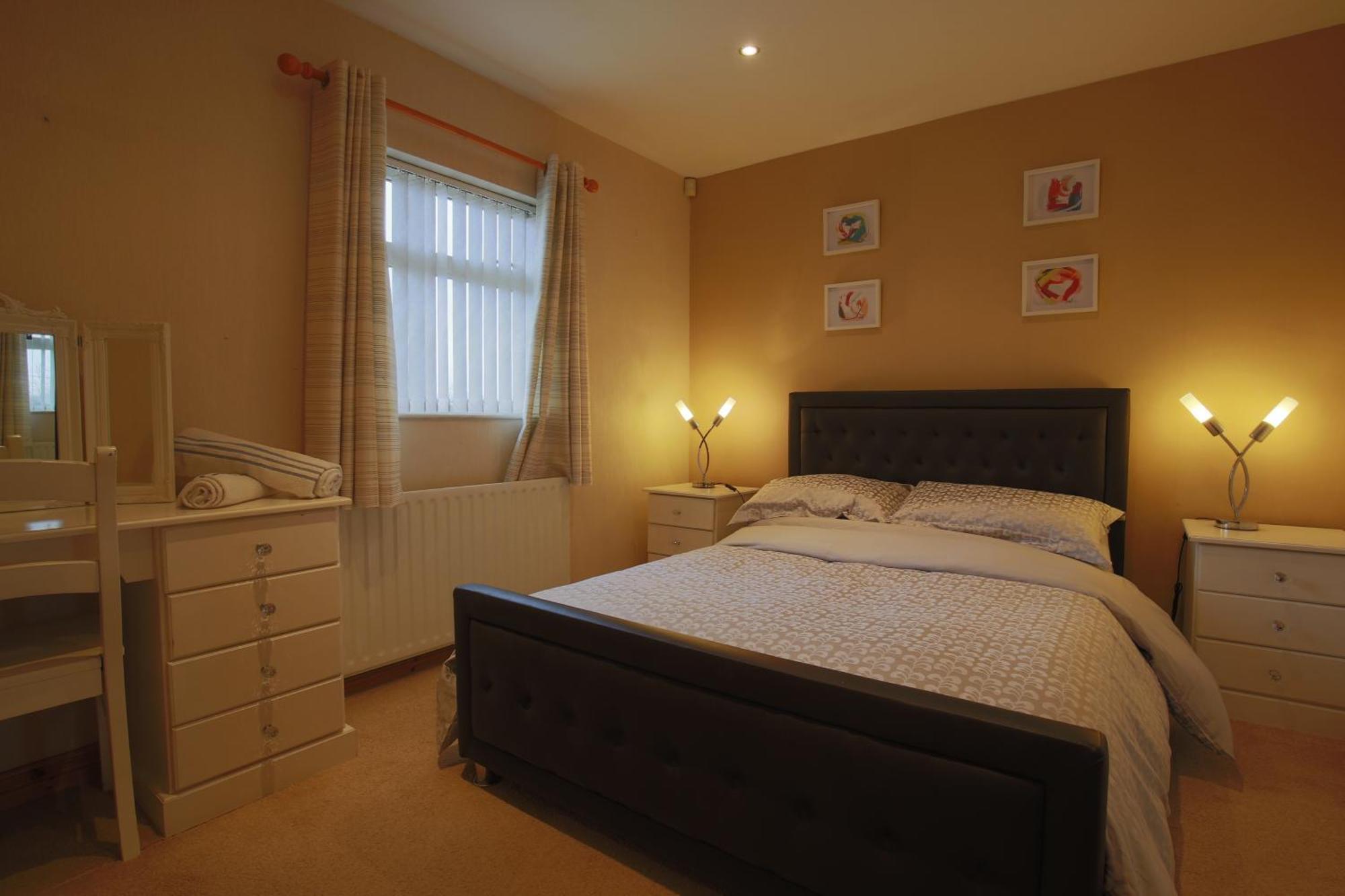 Spacious 4 Bedroom Home - 5 Min Walk To Town Enniskillen Exterior foto
